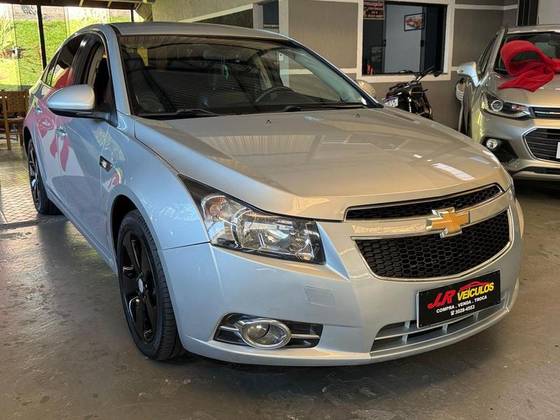 CHEVROLET CRUZE 1.8 LT 16V FLEX 4P AUTOMÁTICO CHEVROLET CRUZE 1.8 LT 16V FLEX 4P AUTOMÁTICO